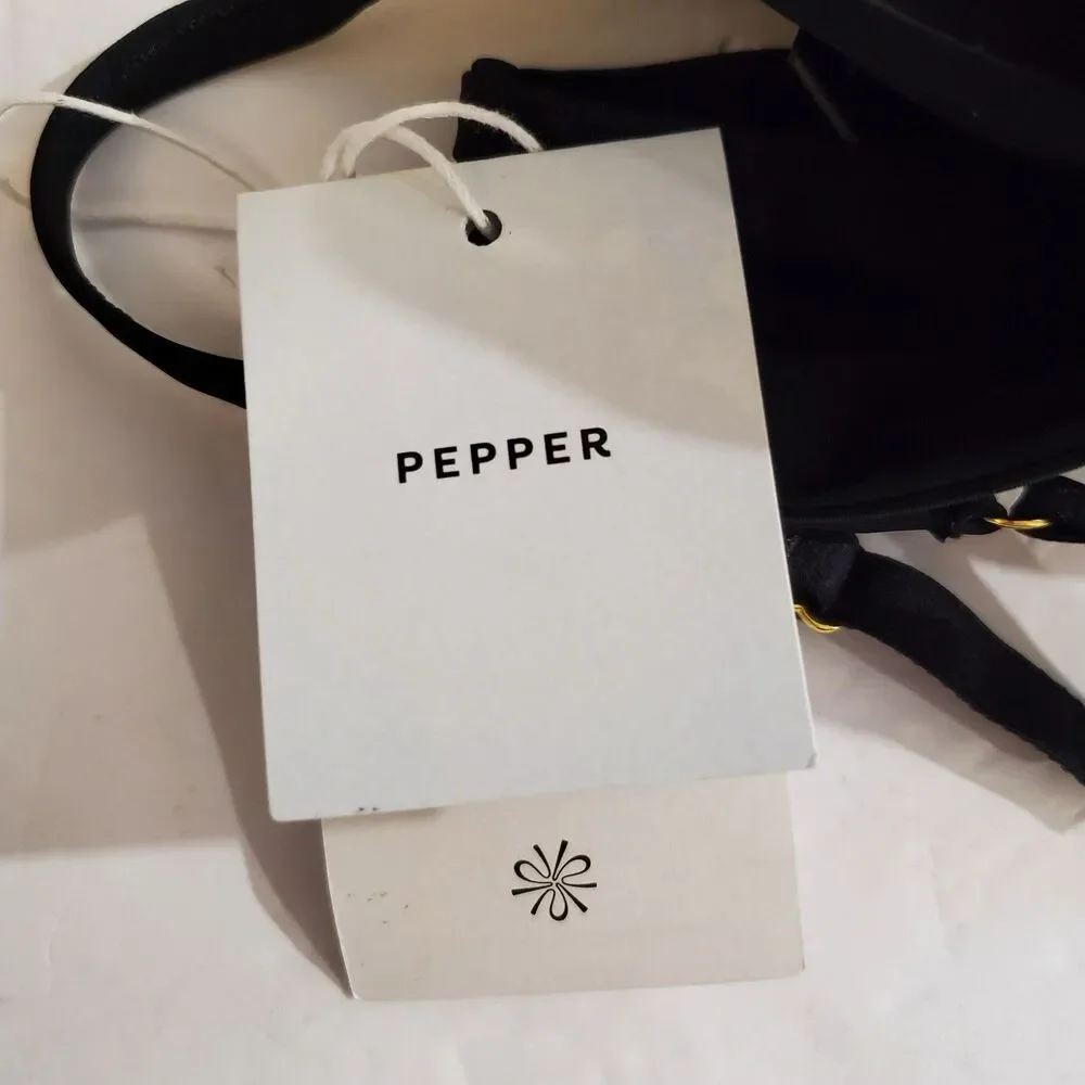 Pepper All You Classic Bra 32A Black Underwire Adj Straps NWT New with tags